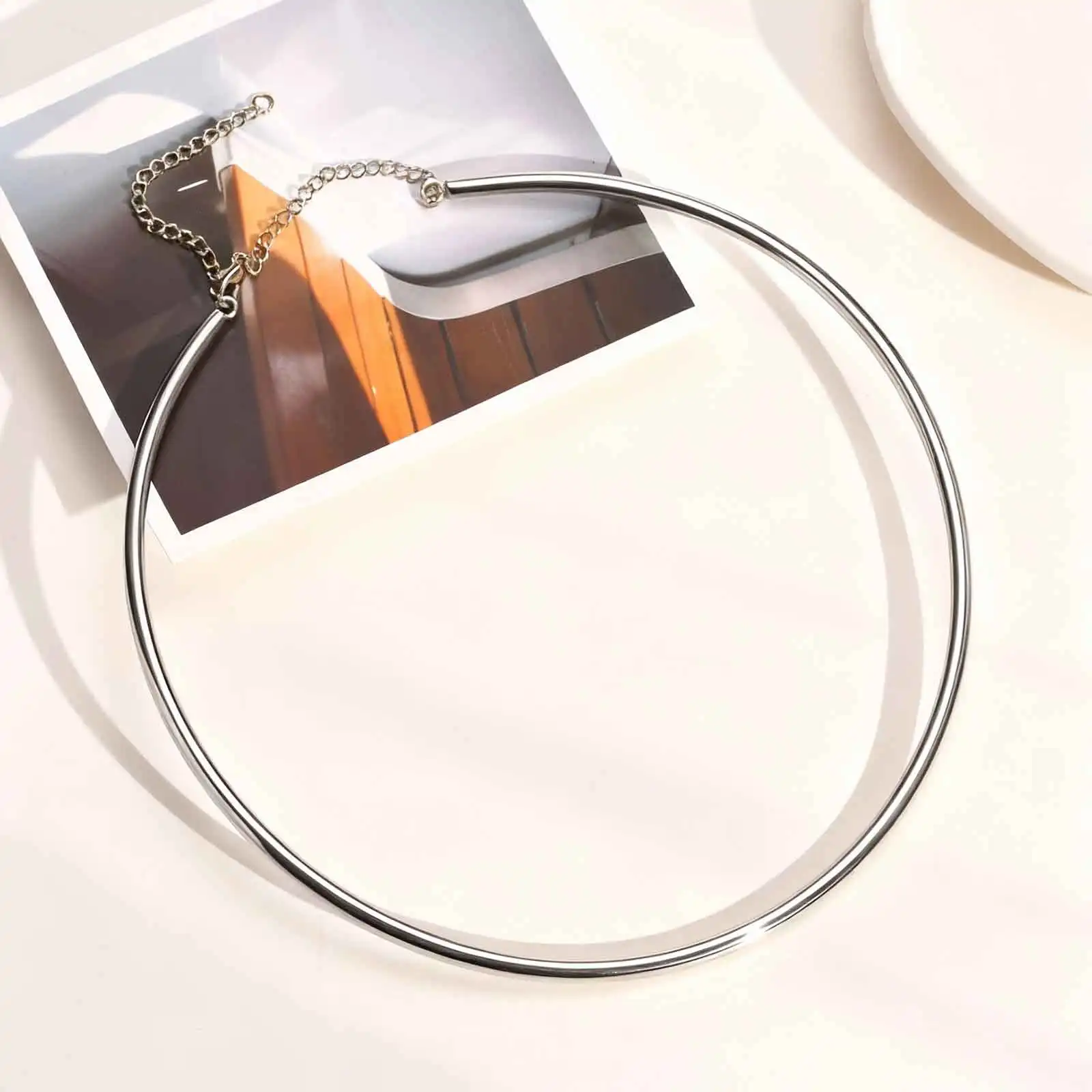 Goldfarbene Halskette aus Edelstahl für Damen, verstellbare Halskette mit Schlüsselbein, personalisiertes, beliebtes Schmuckgeschenk – Detail 7