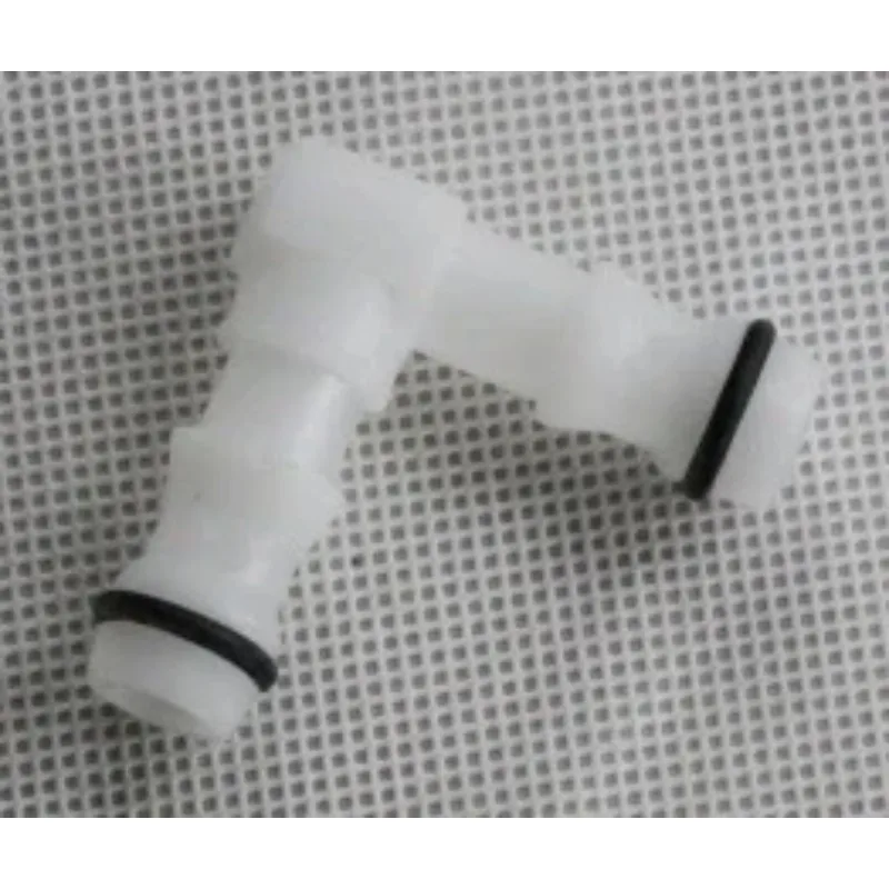 Front Hood Water Spray Hose Fitting Headlight Water Hose T-fitting for Audi A6 A6L A4L Q5