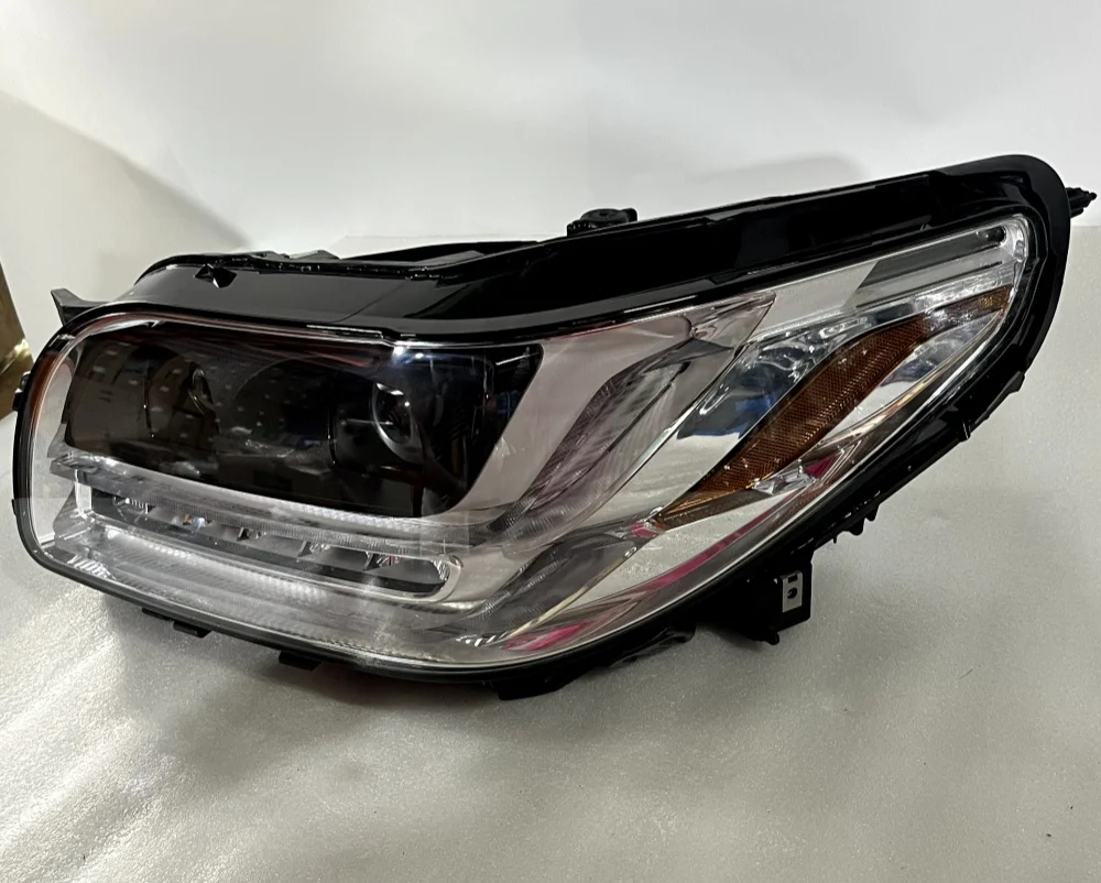 Hot Sale Auto Modified LED Headlamp High Quality 12V White Light Bulb For Lincoln Navigator Perfect Fit