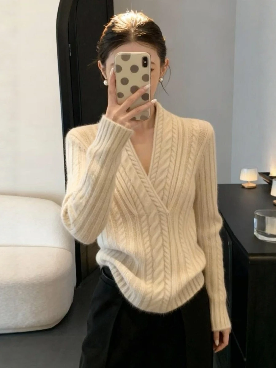 

Стильный белый свитер женский весна-осень-зима 2026: новая ультрапопулярная элегантная базовая рубашка-топ премиум-класса для ношения под одеждой