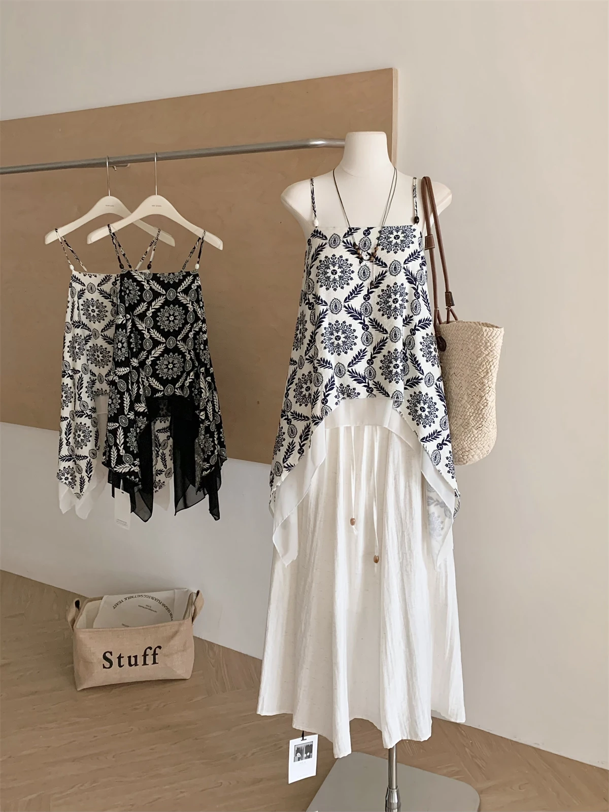 

Vintage Print Strapless Camisole Vest Women Summer Irregular Ruffle Fake Two Pieces Tops Fairy Fashion Sleeveless Tanks