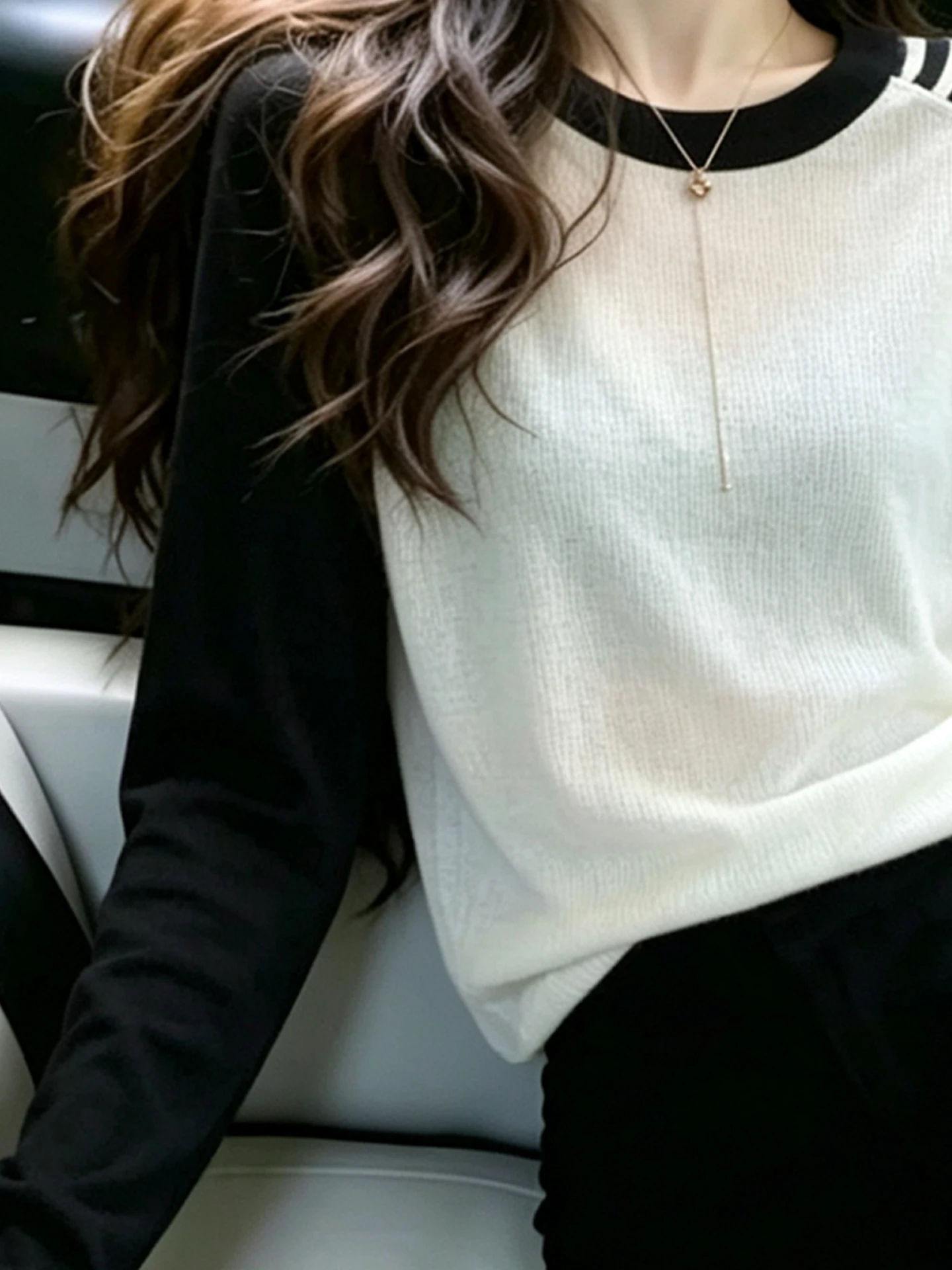 Korean Chic High-End Color Block Knitted Long Sleeve round Neck T-Shirt Women's Early Autumn New Style Loose Fit Versatile Top