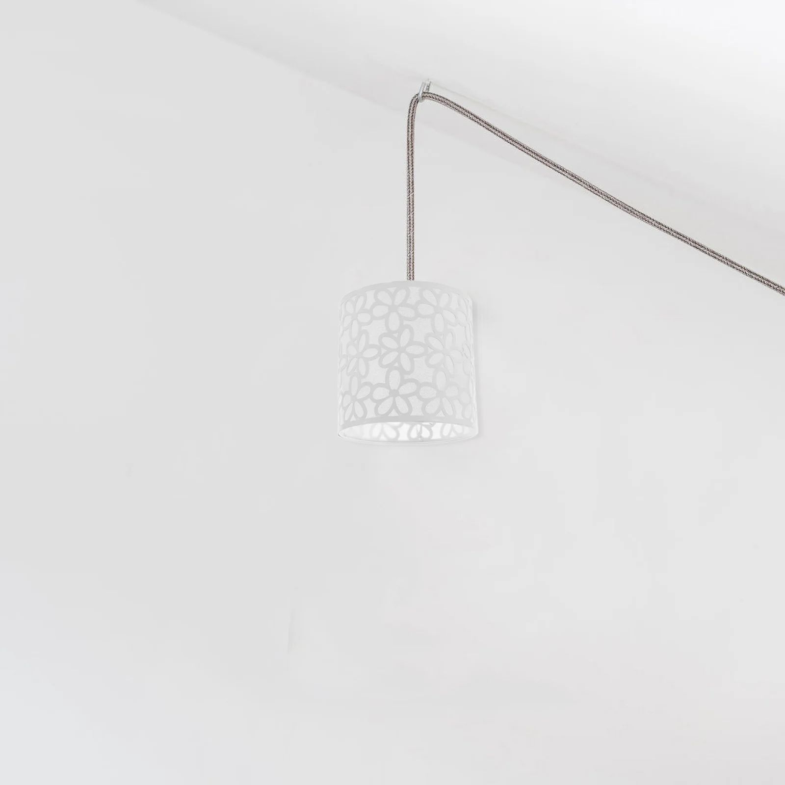 

Metal Hollowed Out Lampshade Elegant Iron Cylindrical Design for Table Floor Lamp E27 Socket Decorative Lighting Fixture