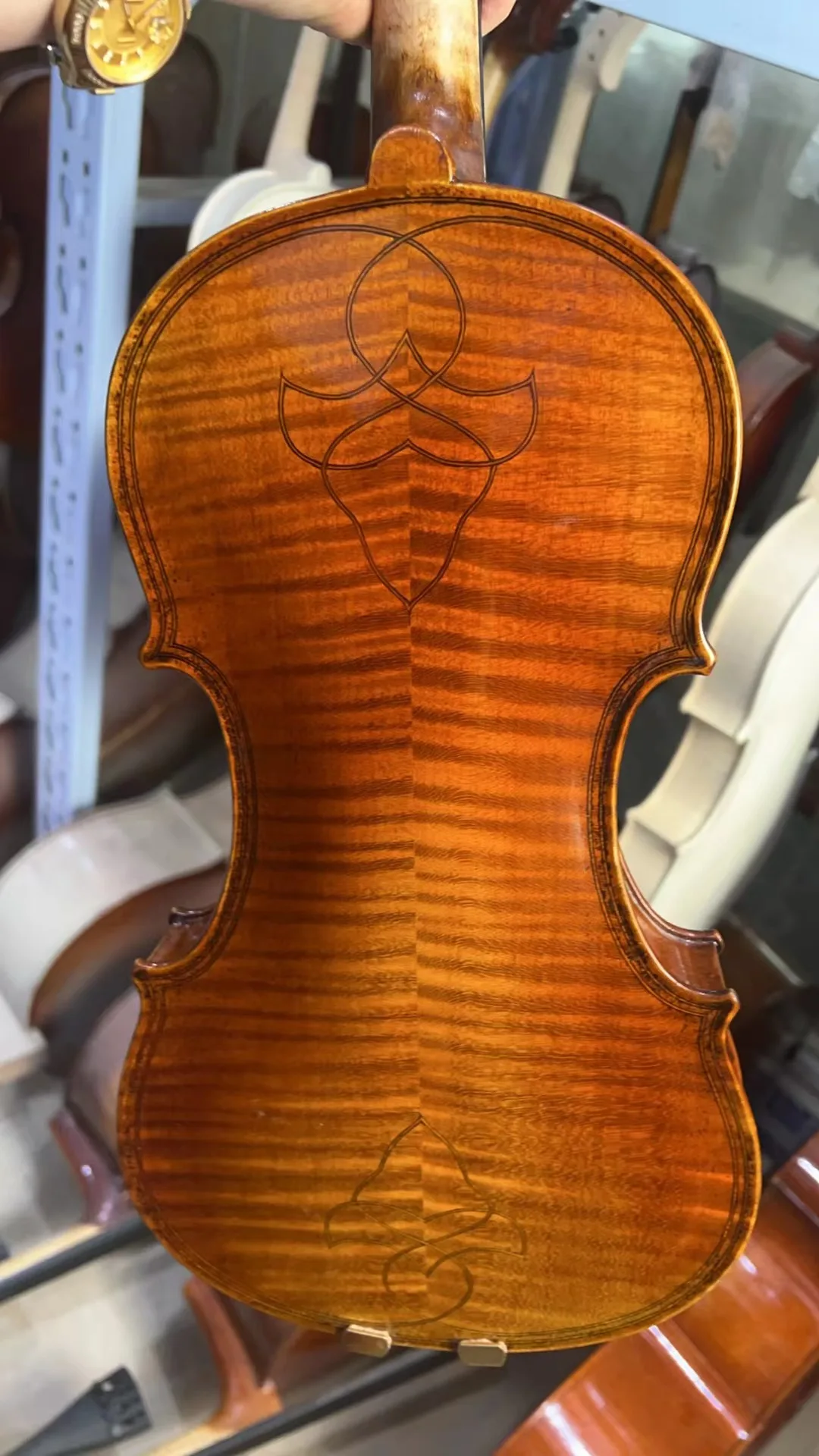 

4/4 Real shot Machini violin in stock, with good sound and high evaluation.