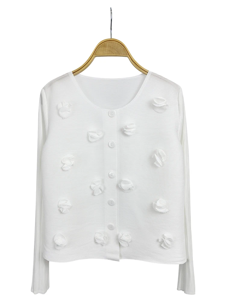 

Spring Miyake Fashion Long-Sleeved Floral Base Layer Stretch T-Shirt