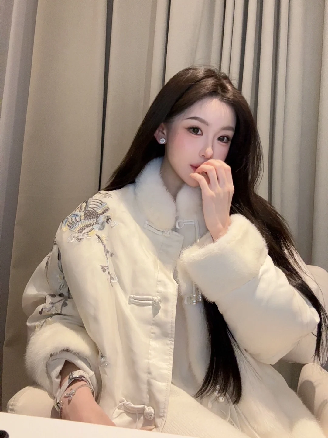 

Youenbb Chinese Style Heavy Embroidery Silk Goose down Parka Fur Collar Warm Thick Long Sleeve Stand Collar Traditional Craft