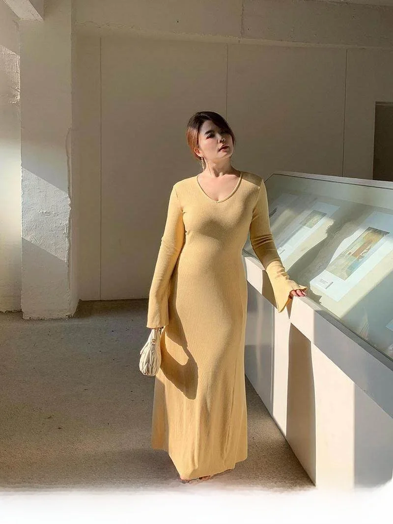 

Новое зимнее вязаное платье ML Jasmine больших размеров с V-образным вырезом, приталенное, А-силуэт, базовое, длинное, для повседневной носки, с высокой талией и рукавами-колокол