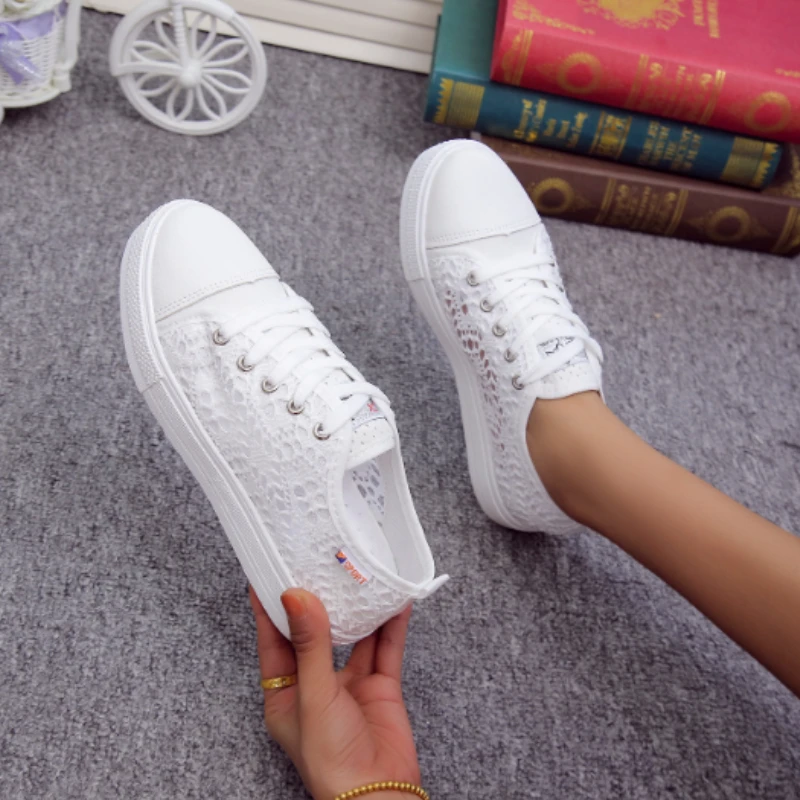 New Fashion Women Shoes Fashion Summer Casual White Shoes Cutouts Lace Hollow Breathable Platform Flat Shoes Woman Sneakers