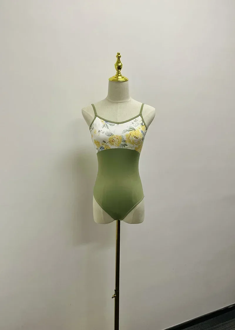 الكبار الباليه ملابس رقص الجمباز تصميم جديد بلا أكمام ممارسة الرقص زي أنيق الجمباز الباليه المعطف النساء