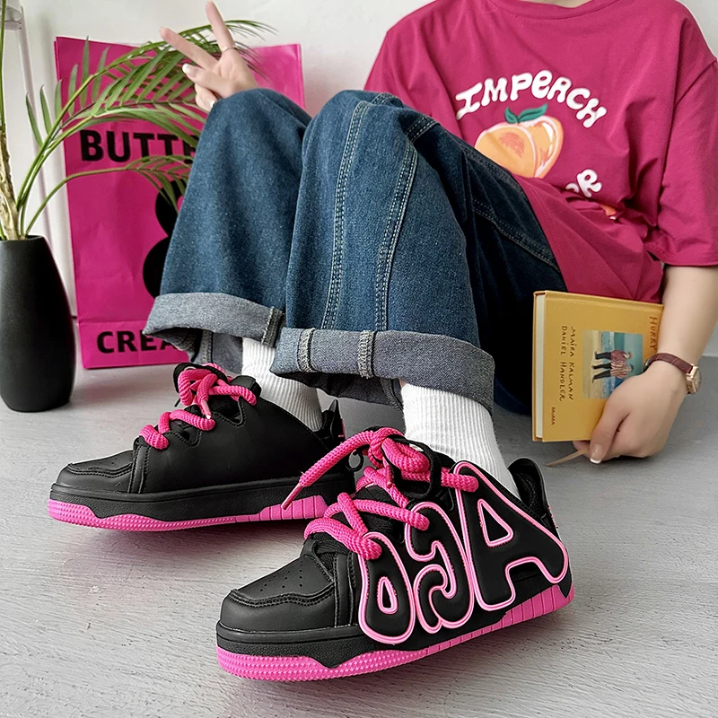 2024 Black Pink Letter Couples Skateboard Shoes Low-Cut Platform Men Sneakers Winter High-Quality Lace-Up Women's Sports Shoes