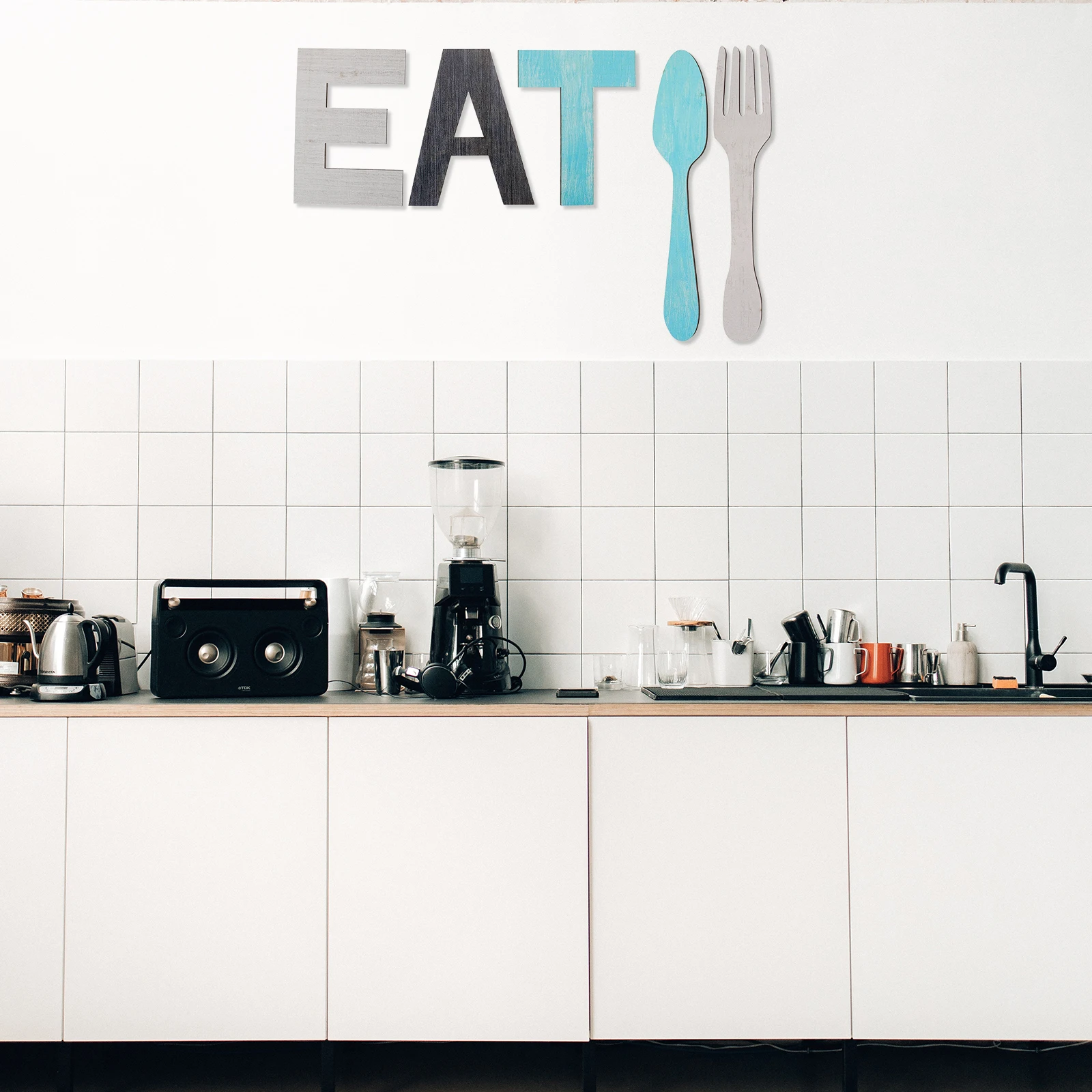 

5pcs Fork Spoon Wooden Artware Hanging Decoration Wall Decor Unique Wooden Artware Design Visual Effects