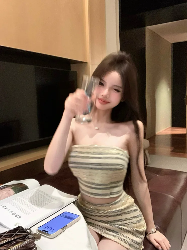 ハイウエストストライプクロップトップとオルトスカートセット レディースファッション エレガント 秋の新作 ツーピーススーツ