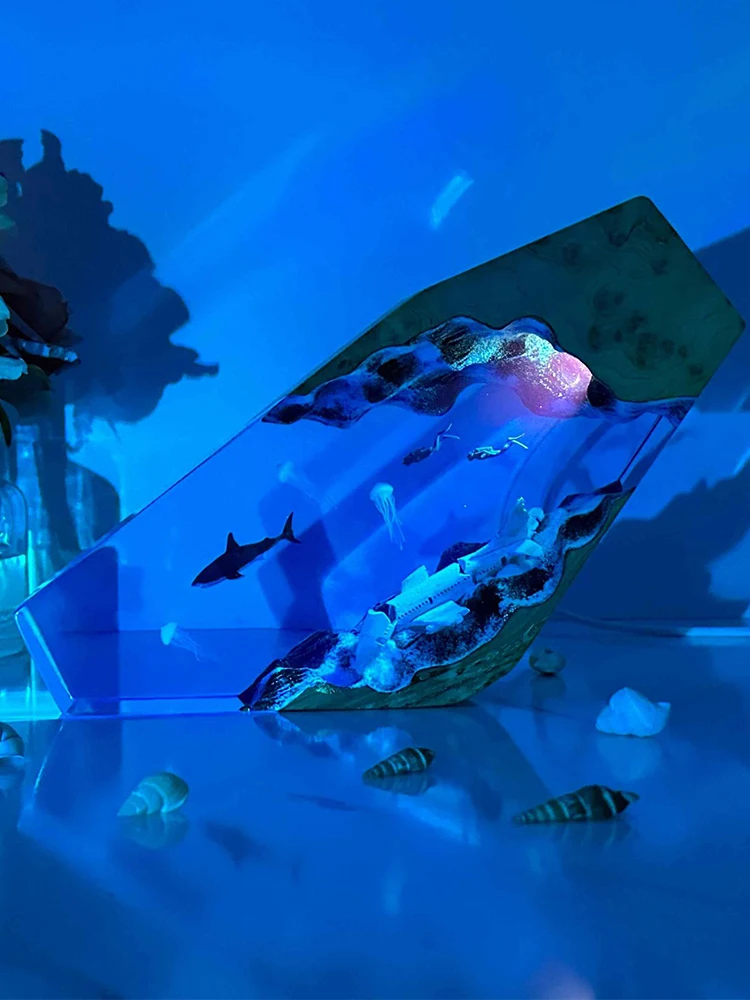 Seabed Crashed Plane Organism Resin Table Light Creactive Art Shocked Decoration Lamp Disaster Theme Night Light USB Charge