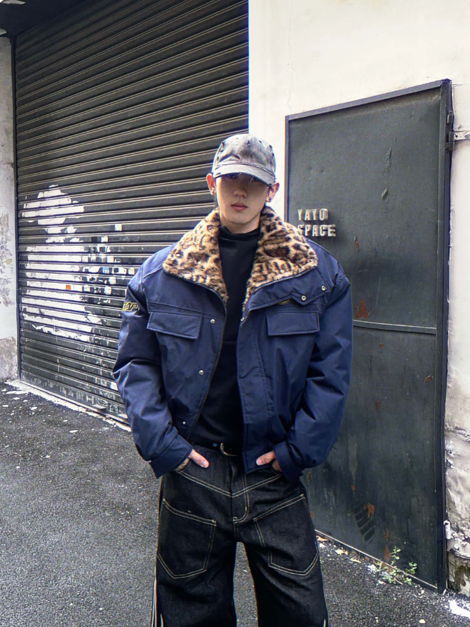 

Thiened American Sle Winter Cotton Jaet for Men And Women with Stand Collar Leopard Pattern Mount Tai Eagle Casual Faion