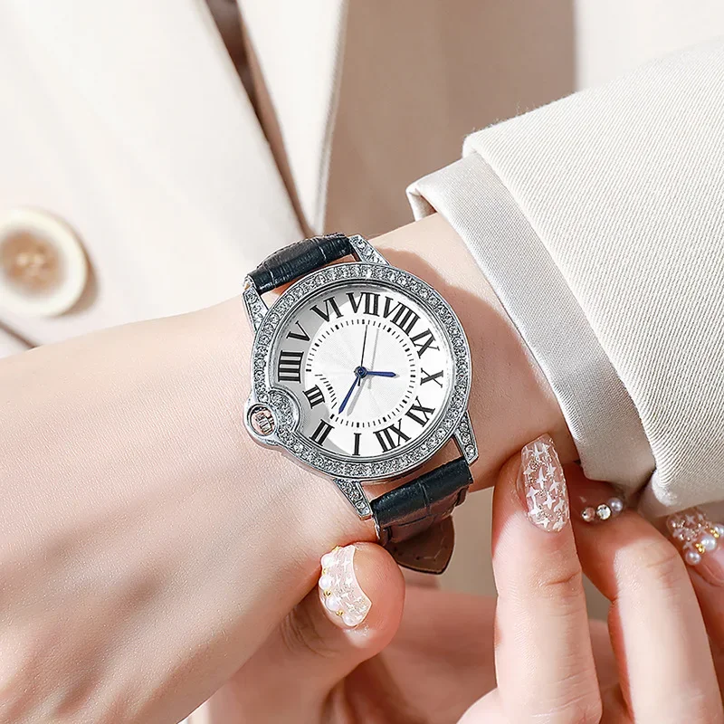 Trendy and Fashionable Women's Leather Strap Watch with Diamond Inlay, Water Diamond Wine Barrel, Women's Quartz Watch