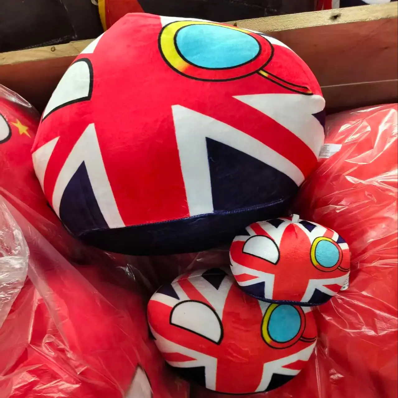 Bola de Polonia, almohada de bola británica, mercancía de Anime, muñeca Cos, juguete de peluche, colgante, bola nacional