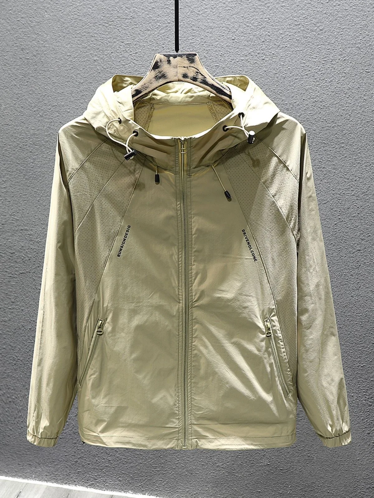 

2025 New Ice Silk Lightweight Outdoor Men's Summer Anti-Uv Sun Protection Jaet Couple's Lightweight Breathable Hooded Coat