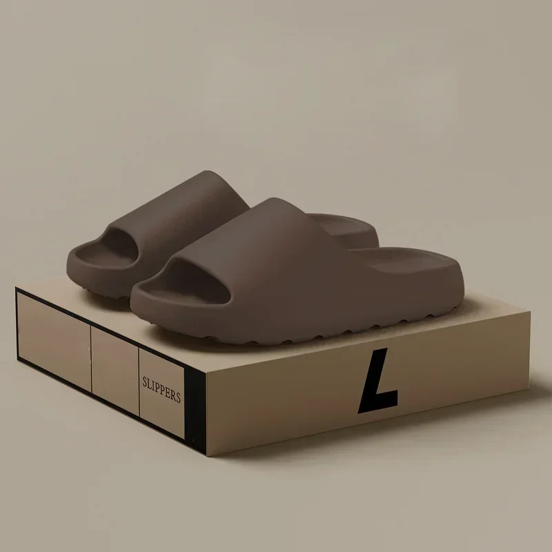 High-quality exclusive lightweight family casual innovative slippers for both men and women, EVA soft-soled design slippers