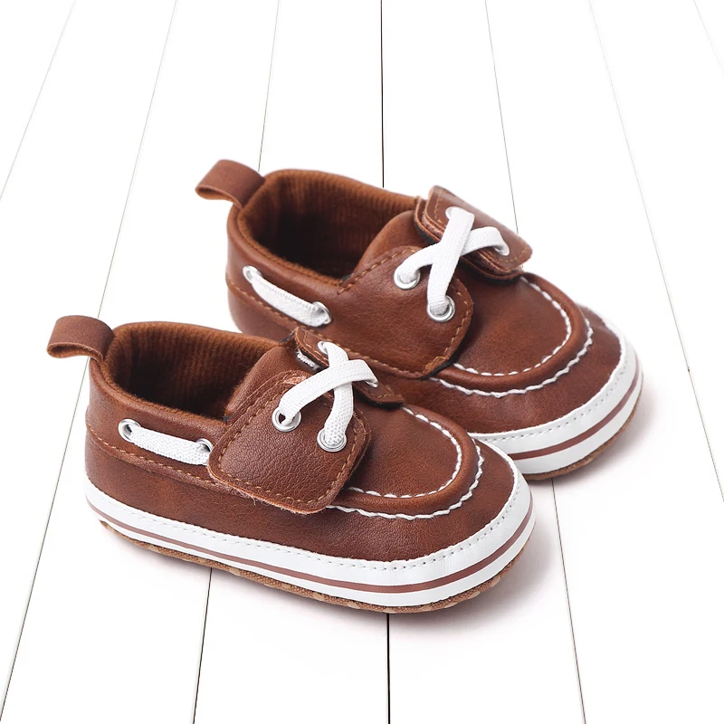 子供用スポーツシューズ春と秋の新しいスタイルの柔らかいソール赤ちゃん男の子多用途カジュアルシューズ女の子マルチカラーデザイン