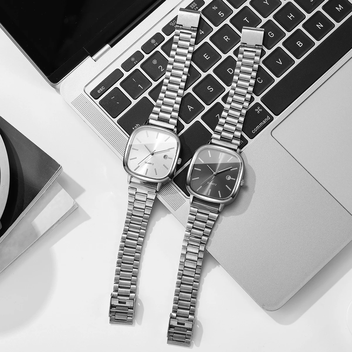 1Pcs Men's Gift Watch Fashion Casual Simple Square Scale Calendar Dial Handsome Trendy Temperament Quartz Watch(Box not included