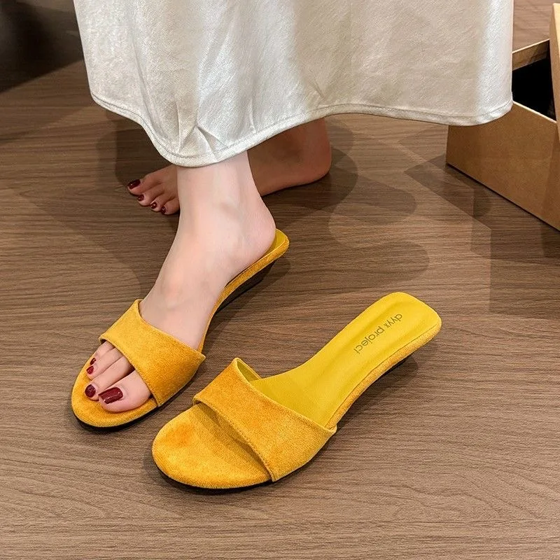 Fashionable Minimalist Slip-On Slippers Velvet Surface Platform Heel Outdoor Wear Summer Open-Toe Convenient Glue-Sole Shoes