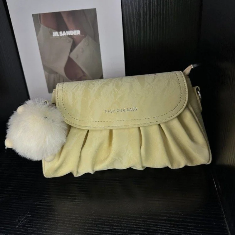 

Unique Vintage Messenger Bag For Women Commuter With Letter Logo And Solid Color High-End Design