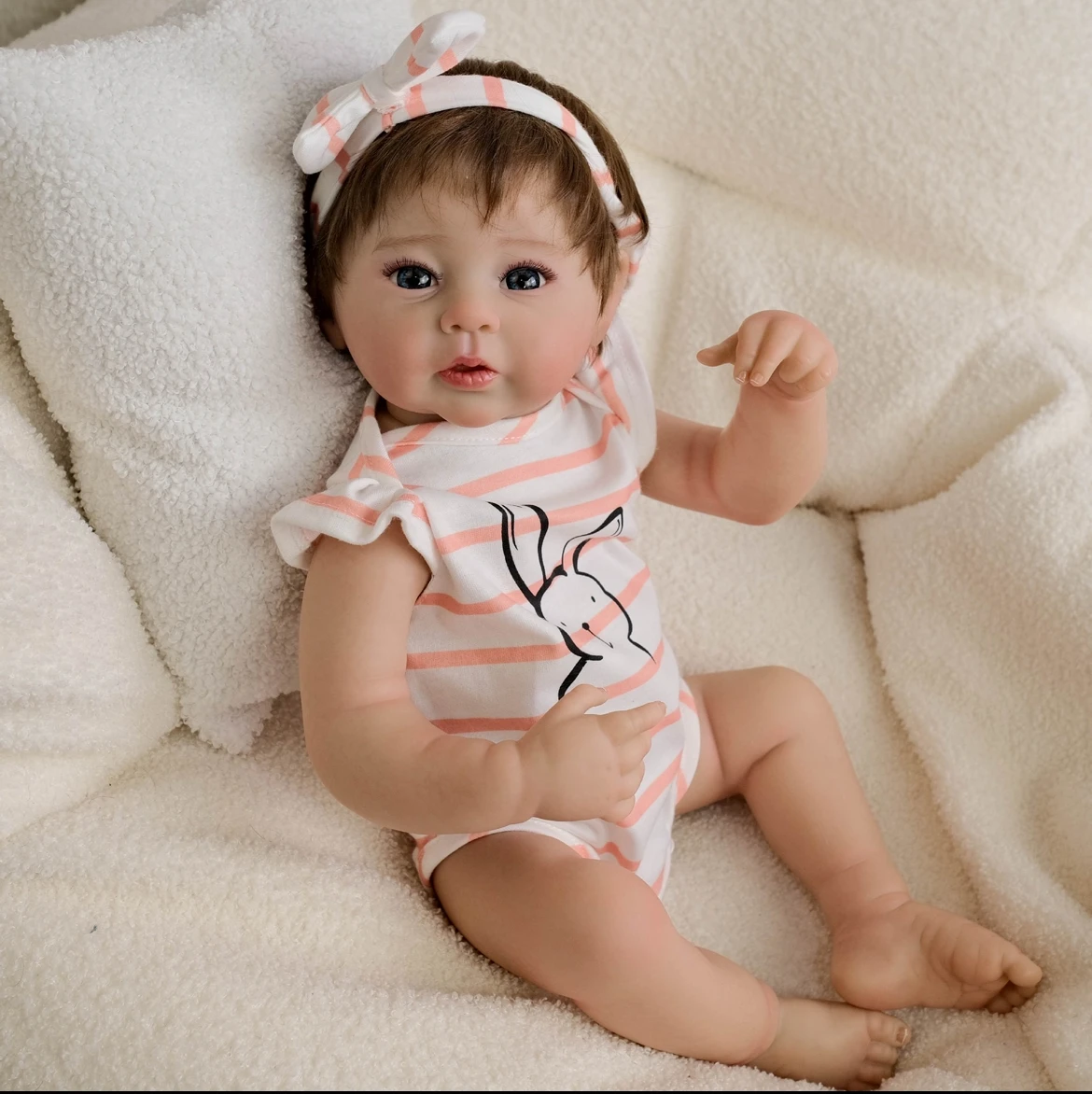 

19 inch Realistic Reborn Baby Doll RavenHandcrafted Vinyl Lifelike Collectible, Hand-Painted 3D Skin Heirloom Gift for Children