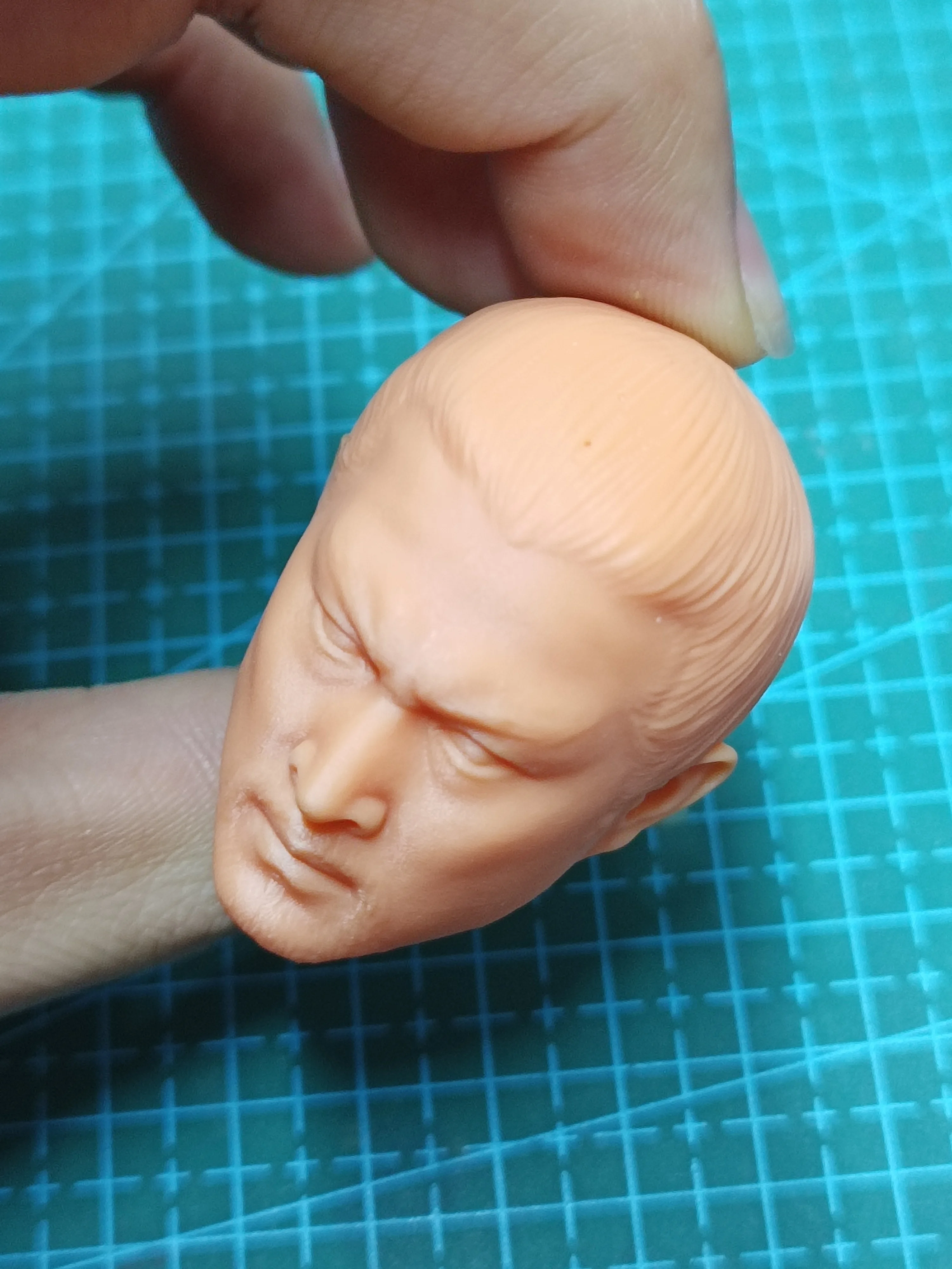 

Скульптура мужской головы Гуань Юя Юньчжана, неокрашенная, в стиле древних воинов эпохи Троецарствия, для фигурок в масштабе 1:6.