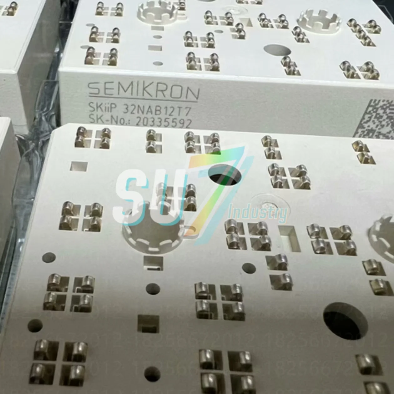 

SKIIP32NAB12T7 SKIIP83AC12IT1 Модуль питания Новый оригинал