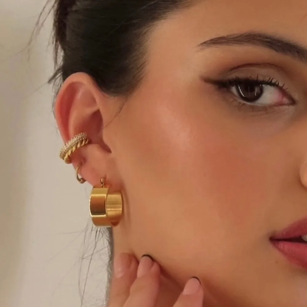 Vintage Stainless Steel Brass Twist Circle C-shape Hoop Earring for Women 18K Gold Plated Chunky Stud Earrings Simple Jewelry