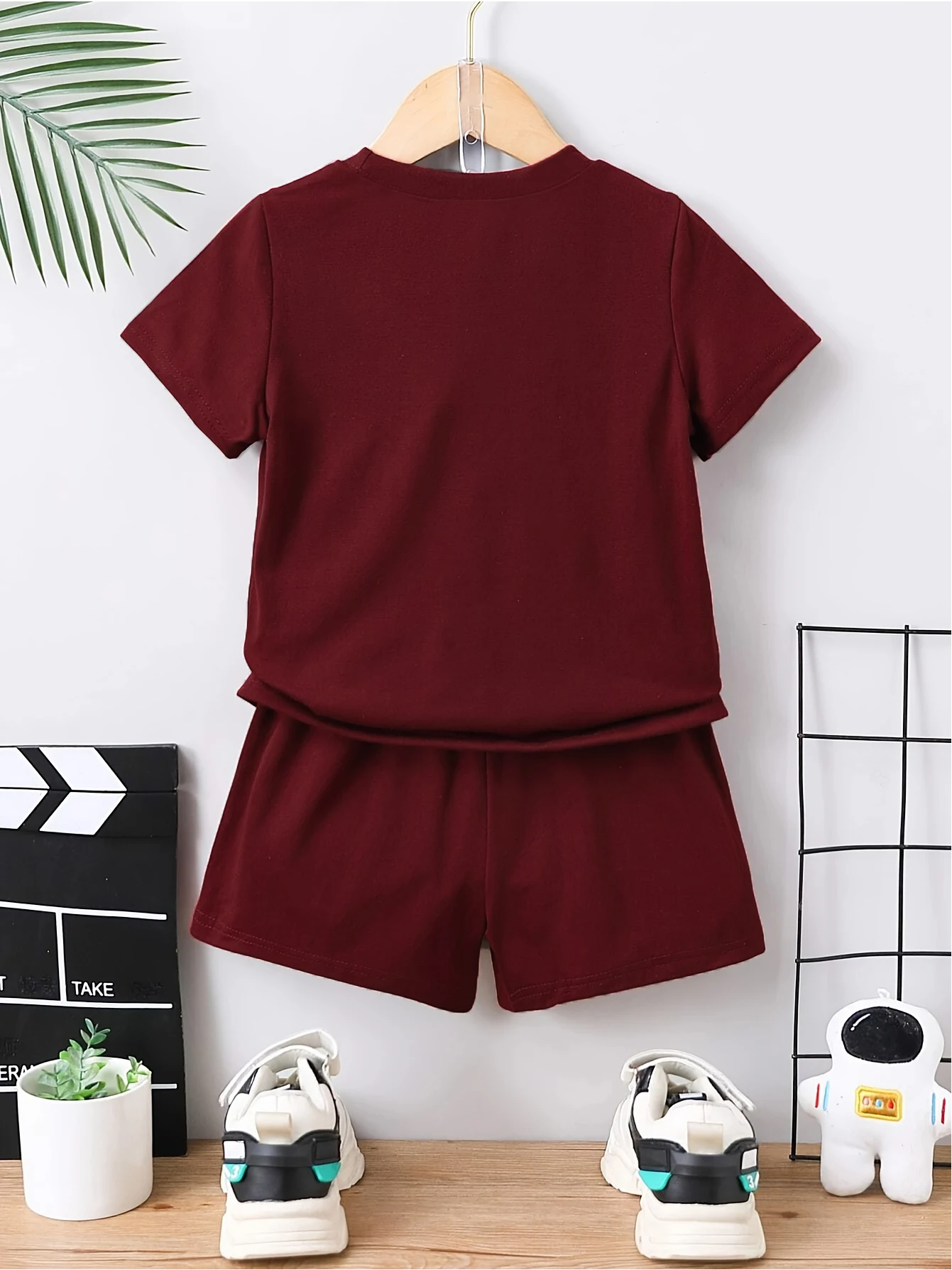 2 pieces: Boys' Summer Casual T-shirt & Shorts Set with Cartoon "MILANO ITALY" Letter Prints 2
