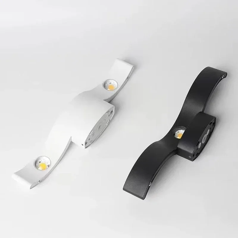 Applique Murale LED Imperméable Conforme à la Norme IP65, Luminaire Décoratif d'Extérieur, Idéal pour un Jardin, un Couloir ou une Allée, 9/15W