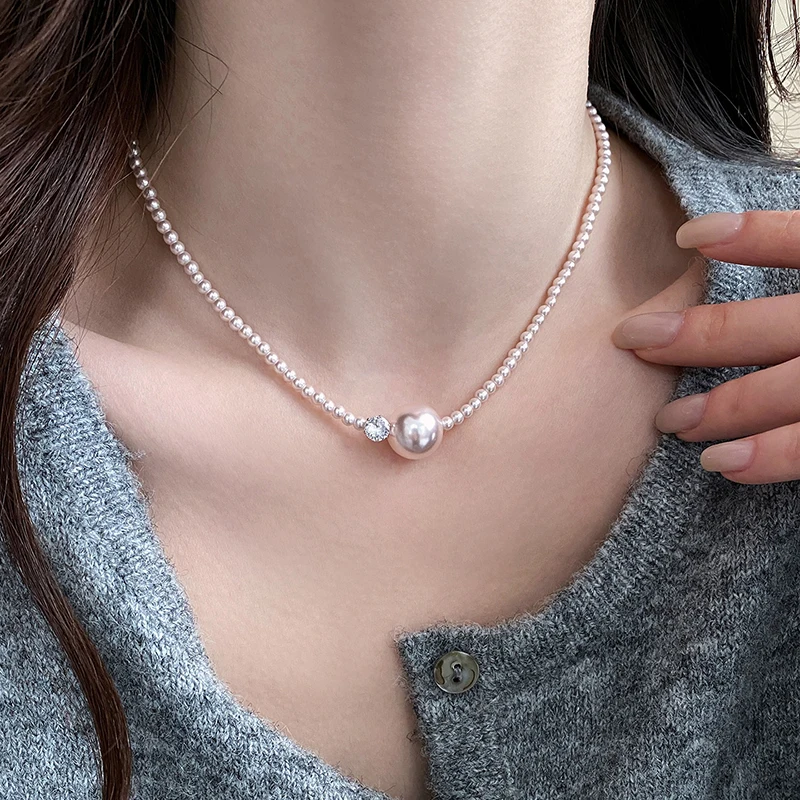 Elegante Designer Manta Lila Imitationsperlen-Halskette für Damen Kettenschmuck Accessoire Stilvolles Luxus-Design 2026 Trend – Detail 3