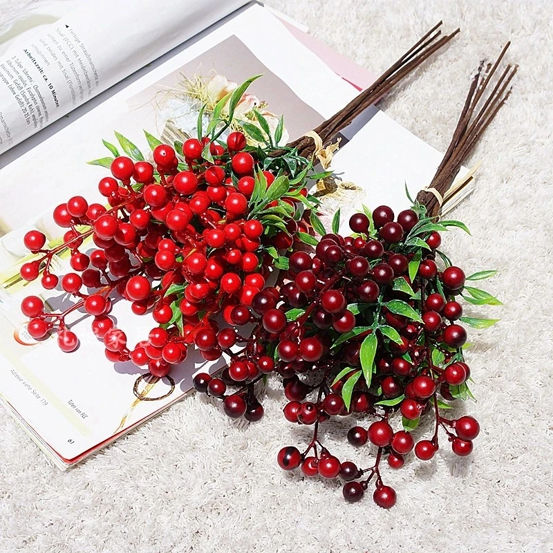 

Christmas Decoration Artificial Berries Red Berry Stamen Flower Bouquet For Wedding Party Home Decor Fake Plants DIY Xmas Wreath