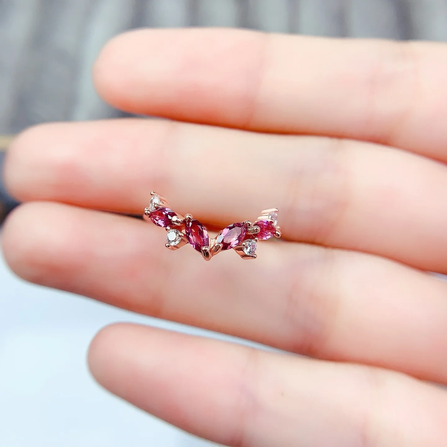 

2.5*5mm Natural Garnet/Moonstone Ring S925 Sterling Silver Certificate Fashion Design Fine Charm Weddings Jewelry for Women FS