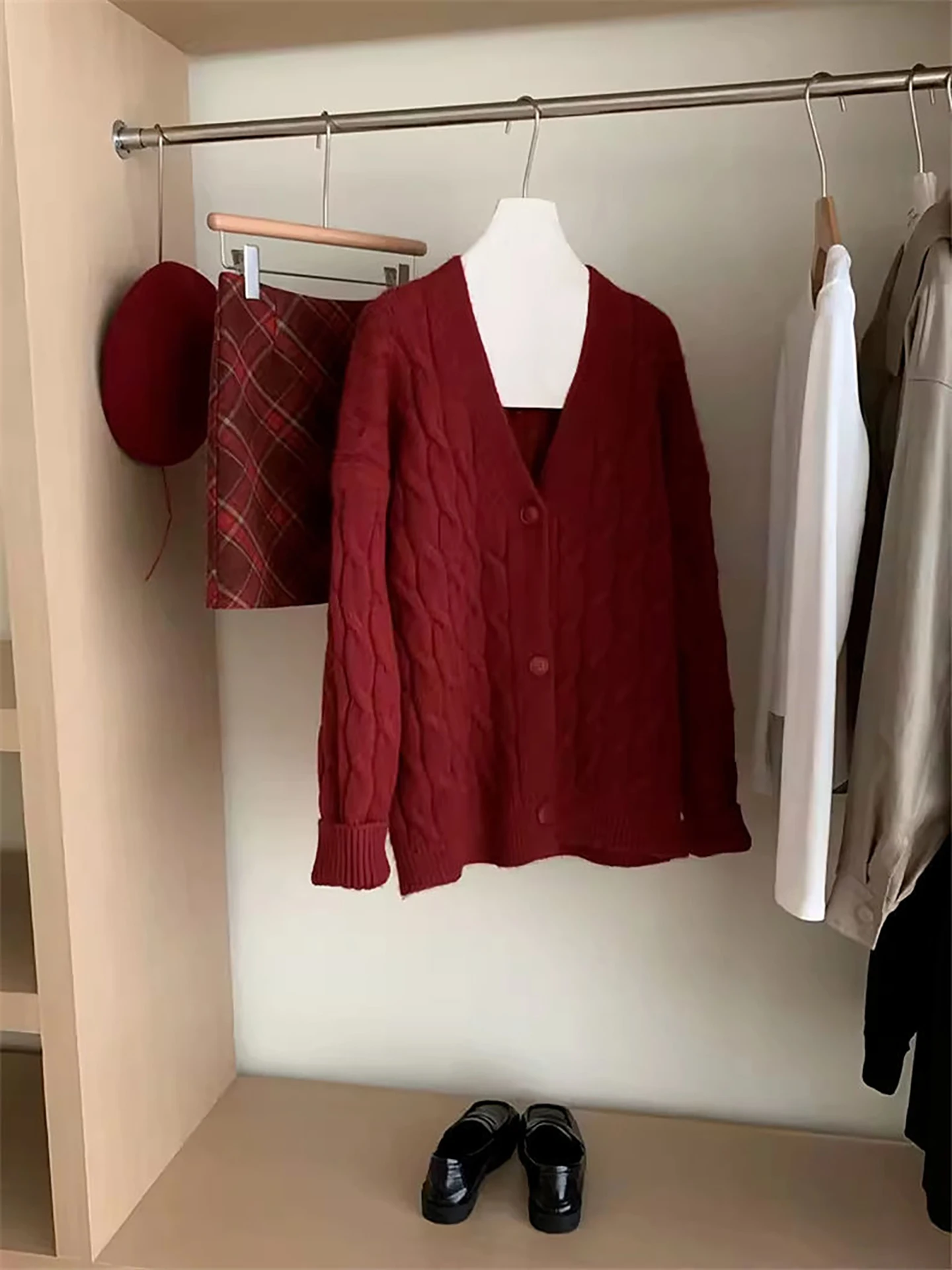 レディース Cisas レッド ニット オープン カーディガン セーター ルーズ アウター トップス ティーピース セット 秋冬新作 スレ レイジー ファイオン