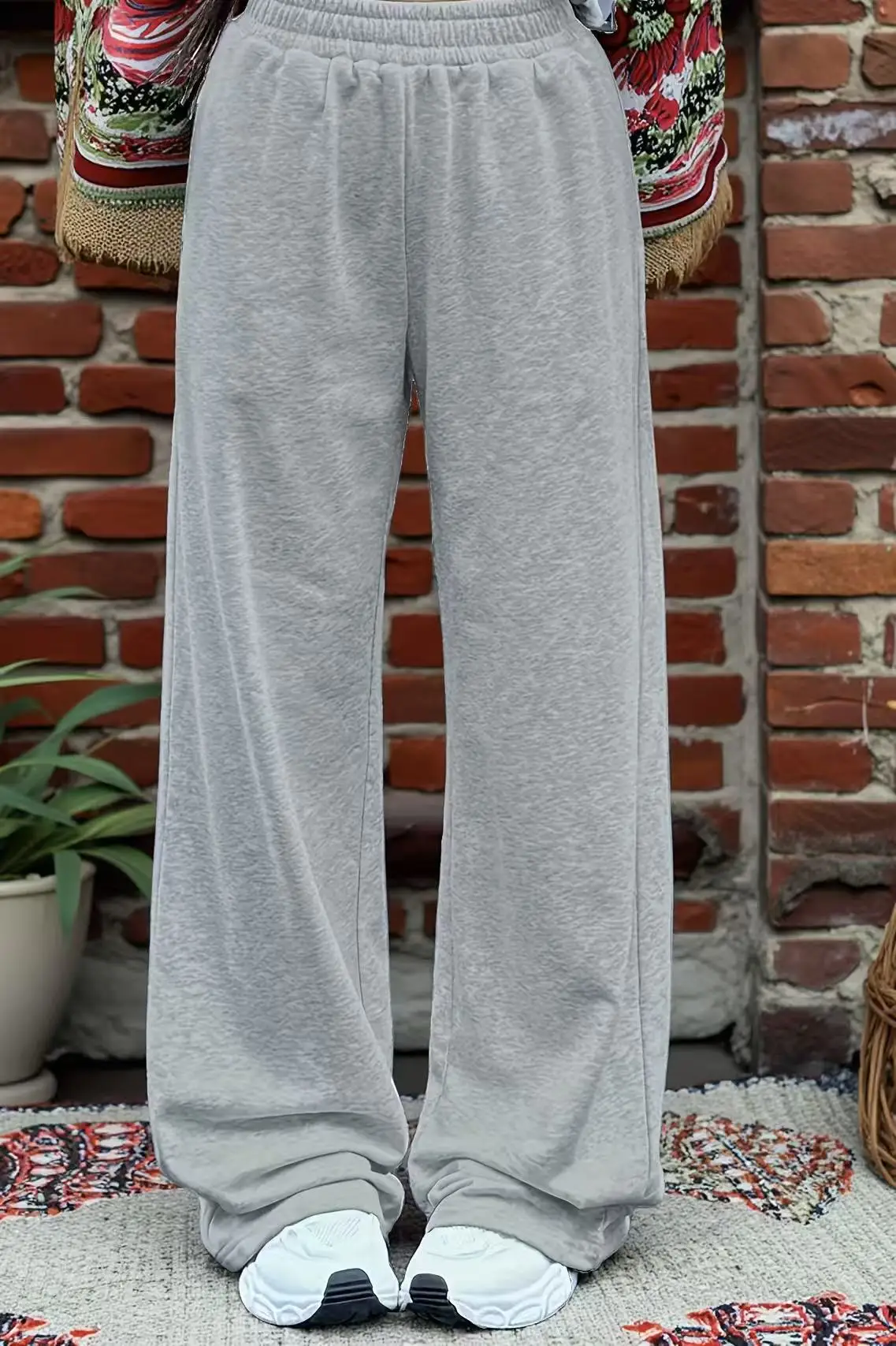 سراويل كاجوال بمقاسات كبيرة - خصر مرن، سراويل منزلية فضفاضة، جيوب جانبية، مناسبة للارتداء اليومي والرسمي، قابلة للغسل في الغسالة، قماش غير قابل للانظر، سراويل رياضية كاجوال مريحة، ملابس بمقاسات كبيرة.