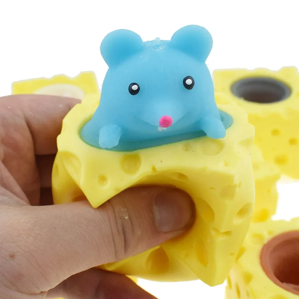 Anti-stress Toy Pop up Funny Mouse and Cheese Block Squeeze Hide and Seek Figures Stress Relief Fidget Toys for Kids Adult