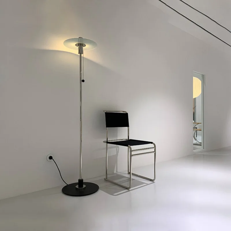 Bauhaus Minimalist Metal Floor Lamp, Postmodern Creative Glass Decorative Lamp for Living Room, Wardrobe, Bedroom, Study.