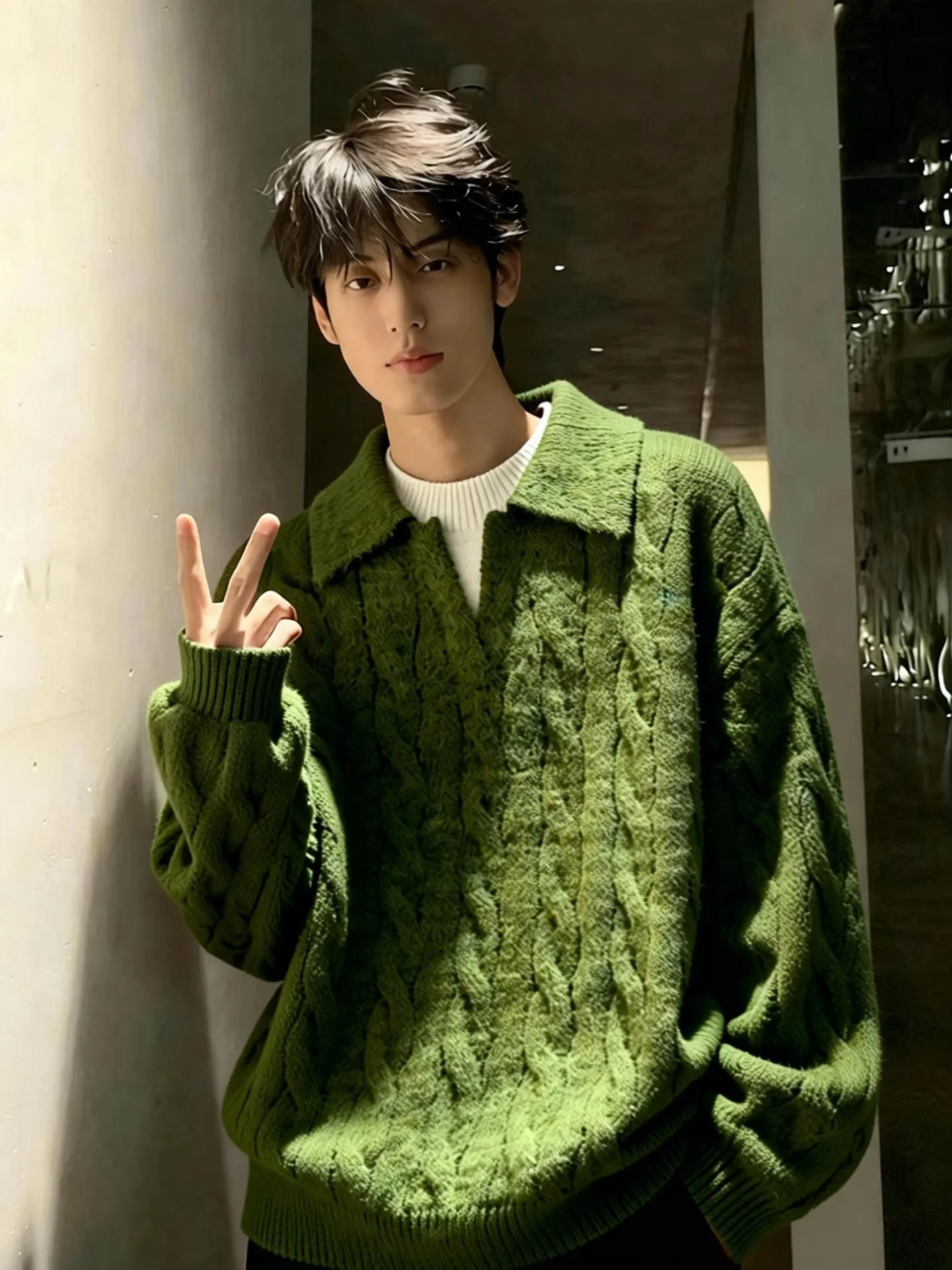 

Мужской вязаный свитер свободного кроя с V-образным вырезом, повседневный, утепленный, зимняя верхняя одежда, имитация двухслойности, комфортный трикотаж