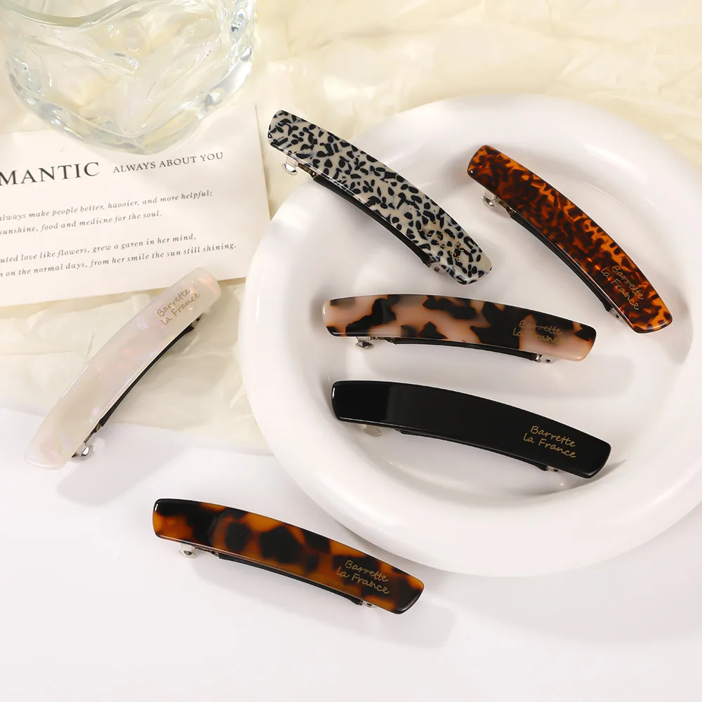 مشبك شعر أكريليك لامع للنساء، مشبك جانبي أنيق للفتيات العصريات، مشبك كلمة واحدة