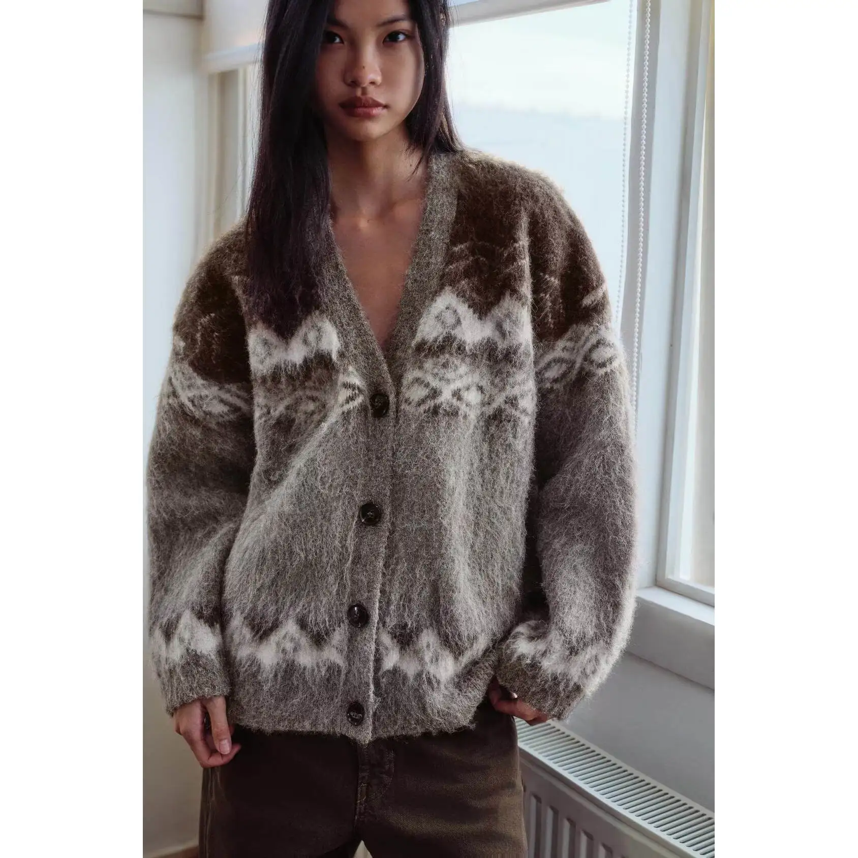 패셔너블한 니트 컬러 페이드 효과 자수 여성 아우터웨어 민족 스타일 오픈 카디건 스웨터 부드러운 브이넥 롱...