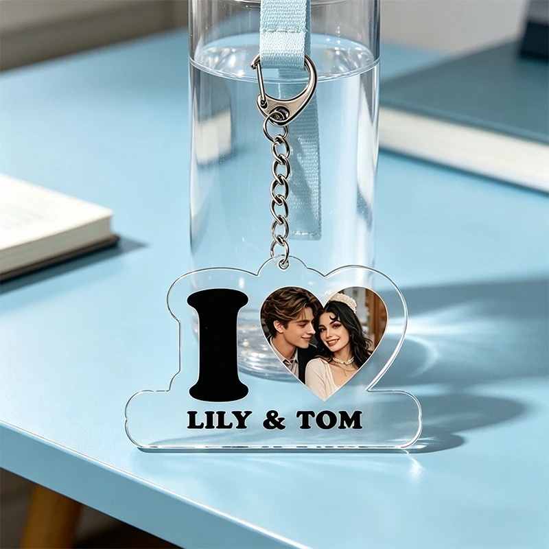 

Acrylic Fashion Romantic Couples Photo Name Customized Keychain Transparent Plate Picture Personalized for Lover Family Gift