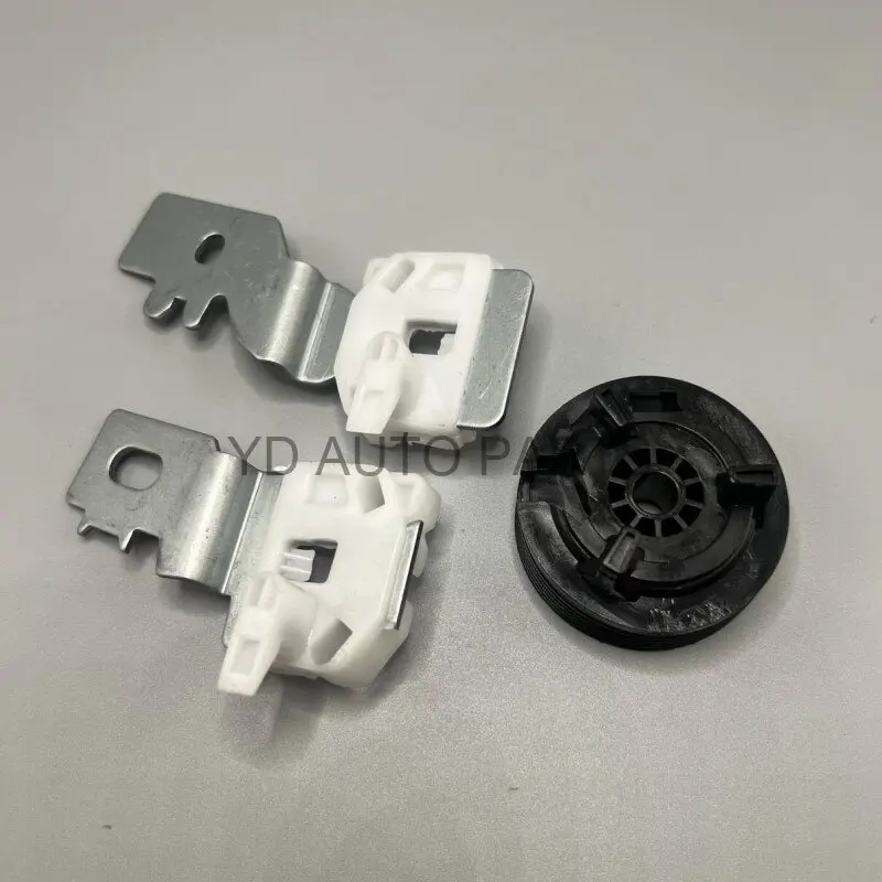 

Window Regulator Clips Front Right Door for Nissan Primera P12 Qashqai J10