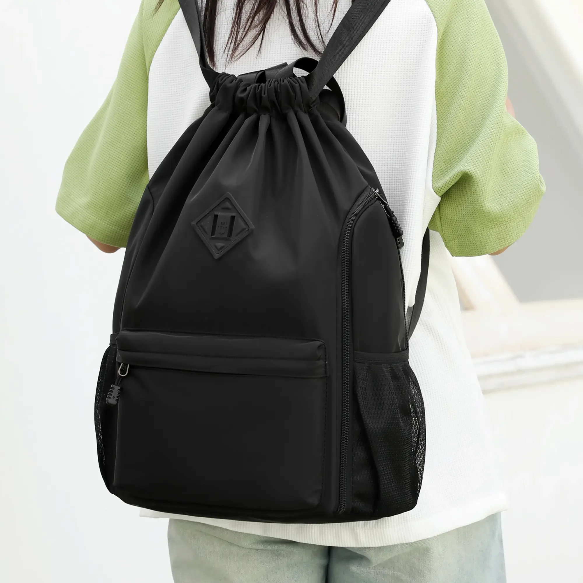 Waterproof Nylon Drawstring Backpack for Men & Women, Sport Gym Sack with 2 Water Bottle Pockets & Zipper Pockets for Outdoor Fitness & Holiday Use