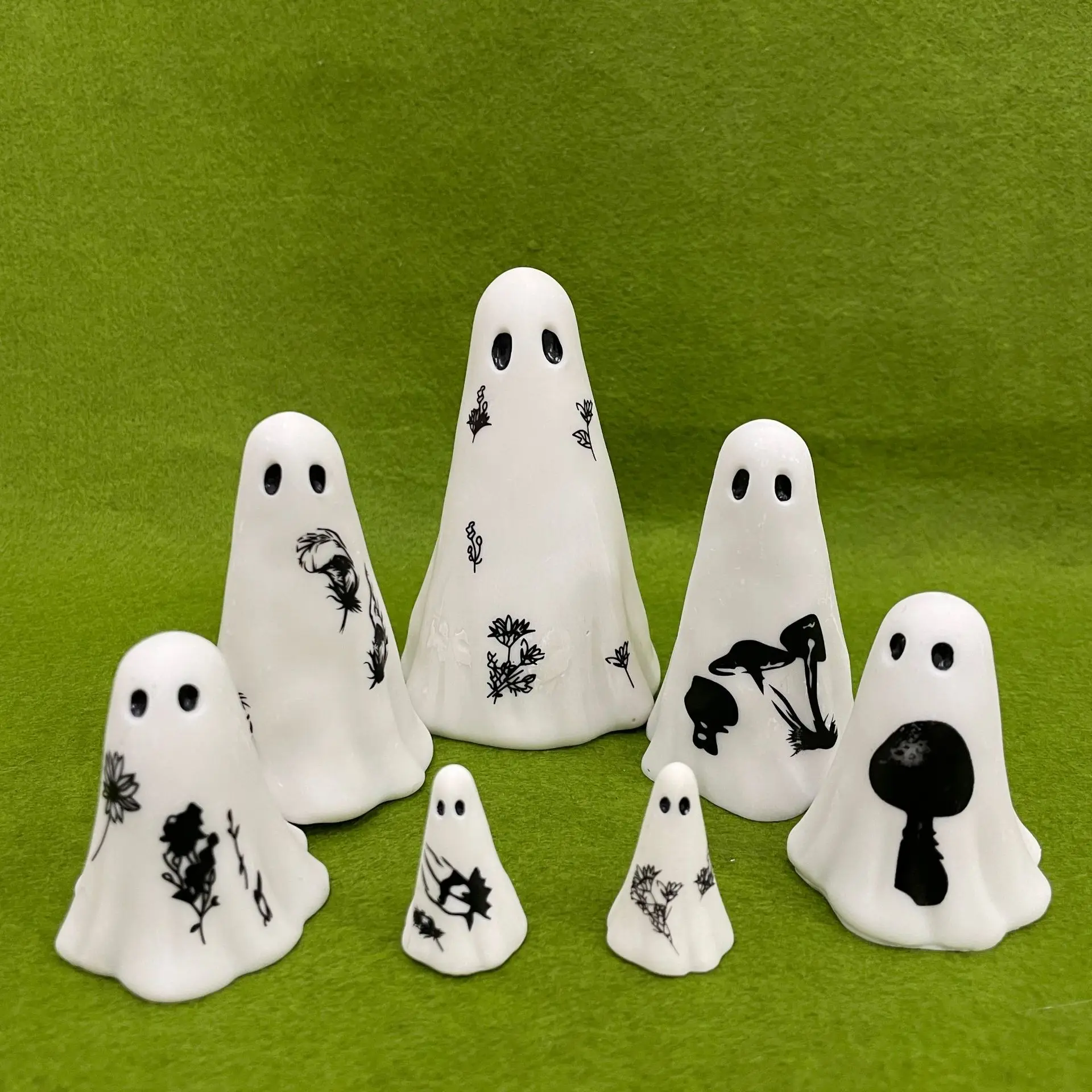 

Halloween White Ghost Ornaments Spooky Sculptures Set Creative Resin Model Home Decorations Handmade Statue Room Tabletop Decors