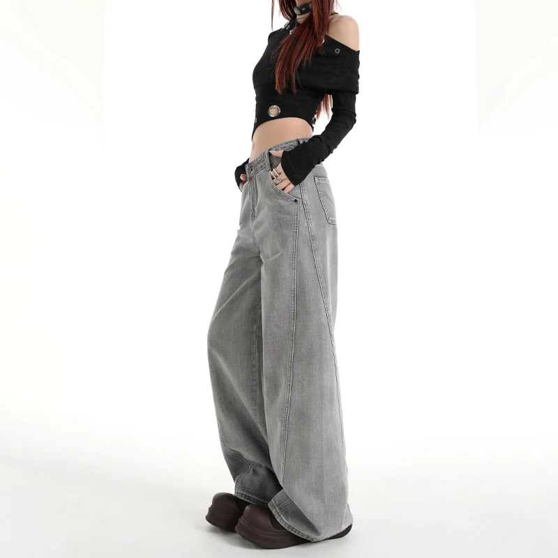 Damskie dżinsy na jesień/zimę 2025, nowa amerykańska edycja w kolorze szarego mgły, wyszczuplające, z haftowanym plecakiem, luźne, z efektem ciągnięcia się po podłodze.