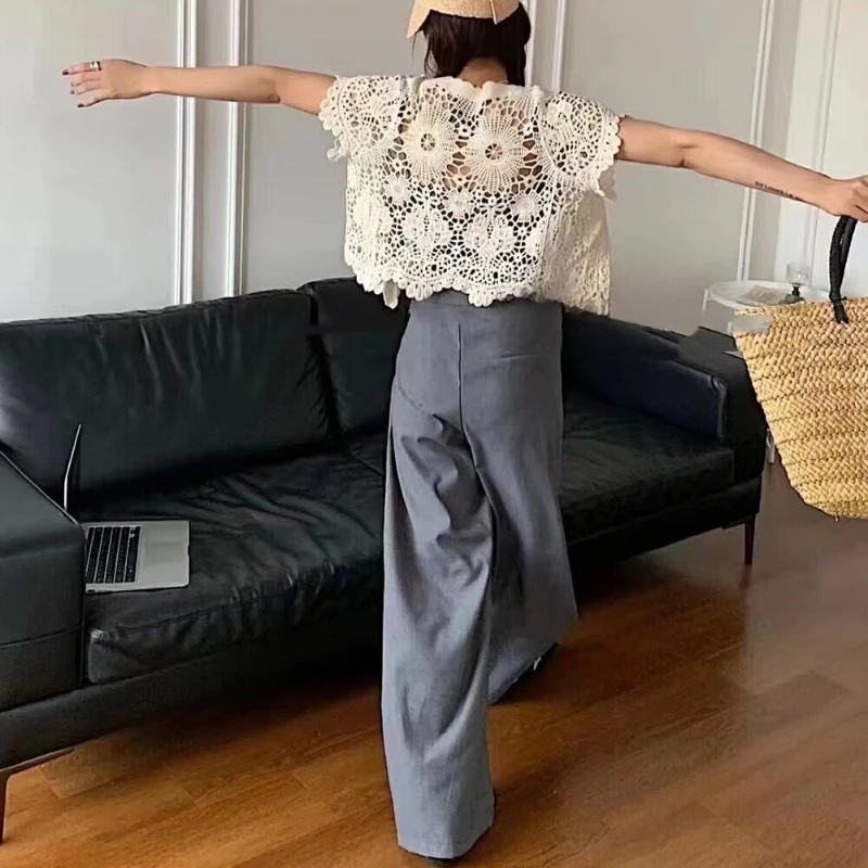 REALEFT Sommer Vintage Spitze Häkeln Damen Blusen 2025, neue Knöpfe, kurze Ärmel, V-Ausschnitt, aushöhlen, Hemden, kurze Tops für Damen