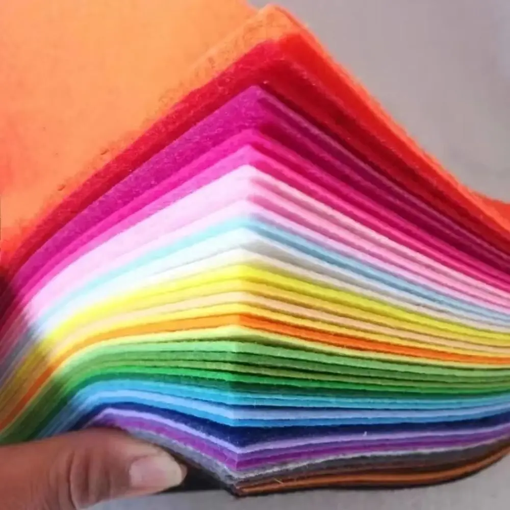 40 Stück Bunte Filzstoffplatten 1mm Dick Quadratische Vliesstoffe Langlebige Handarbeitsstoffe zum Nähen DIY Basteln