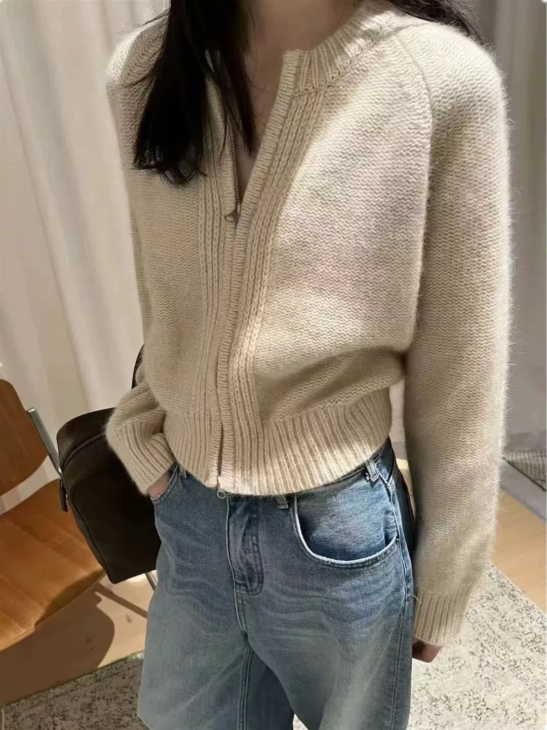 

Высококачественный свободный короткий кашемировый вязаный кардиган на молнии, женское осенне-зимнее мягкое восковое толстое пальто, куртка